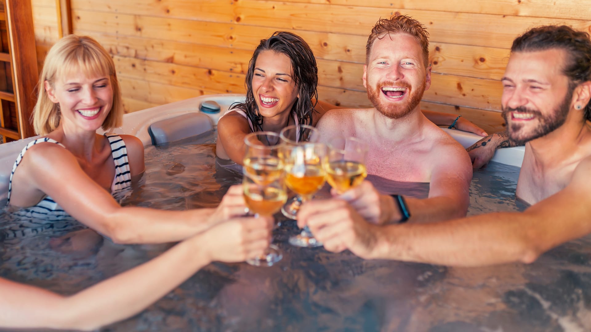 Outdoor Whirlpool Größe